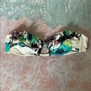 XS Strapless floral bikini top w/ruffle NWT H&M
